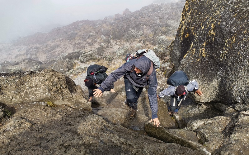 KILIMANJARO WESTERN BREACH ROUTE